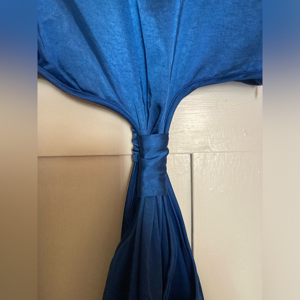 NWT Nasty Gal Satin High Neck Cut Out Maxi Dress in Cobalt Size UK 10 / US 6 - Picture 3 of 8